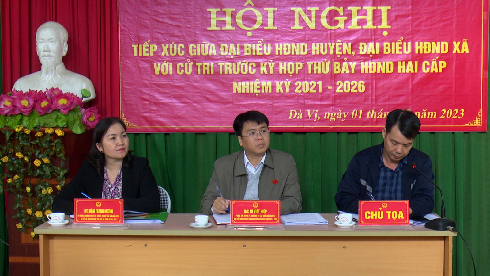 Đoàn đại biểu HĐND huyện tiếp xúc cư tri xã Đà Vị trước kỳ họp thứ 7
